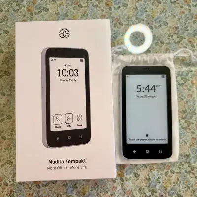 Teléfono Mudita Kompakt minimalista eink - miniatura 1