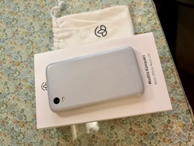 Teléfono Mudita Kompakt minimalista eink - 3