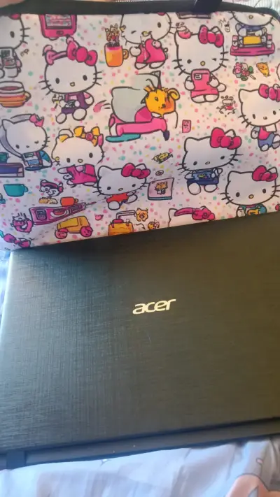 Notebook Acer Aspire 3 con Intel Celeron - miniatura 2