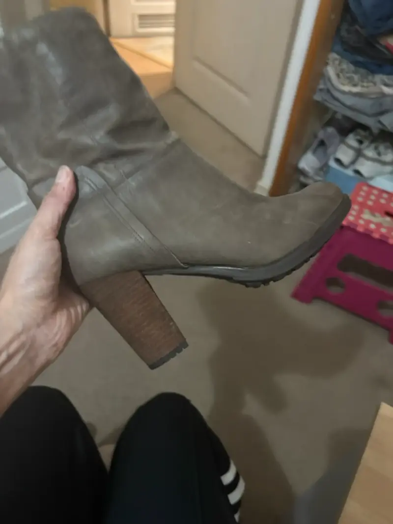 Botines de cuero gris con tacón alto - 2