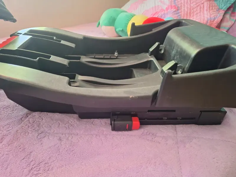 Silla de Auto Bebeglo con Base Negra - 2