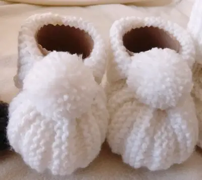 Set de Botines Tejidos para Bebé en Lana - miniatura 3