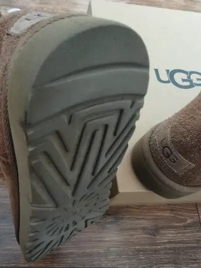 Botas de invierno UGG marrón con forro de lana - miniatura 6