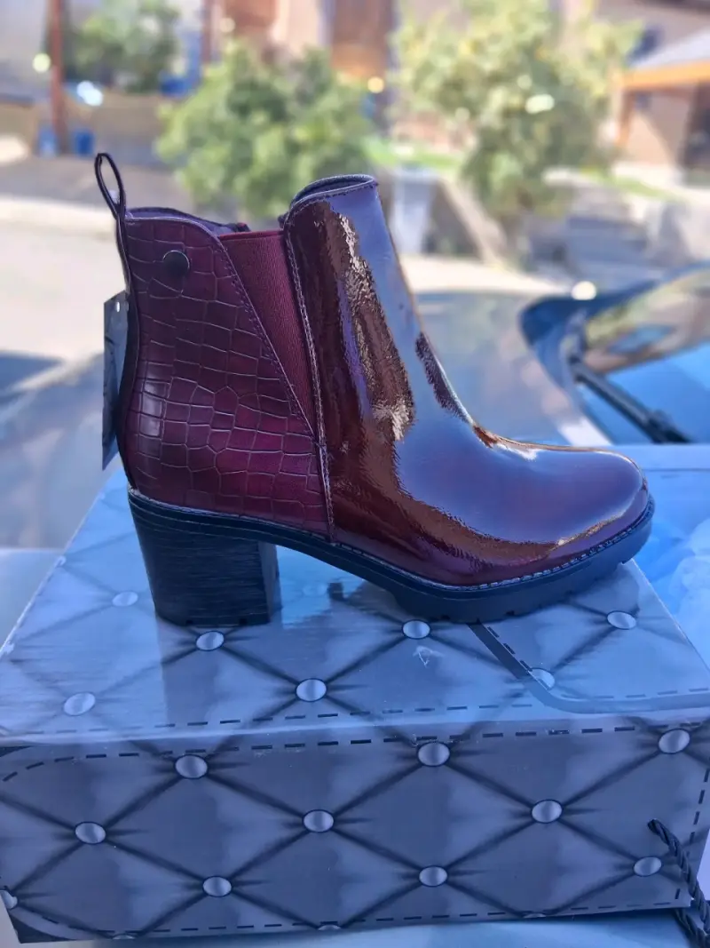 Botines de charol rojo oscuro talla 37 - 1
