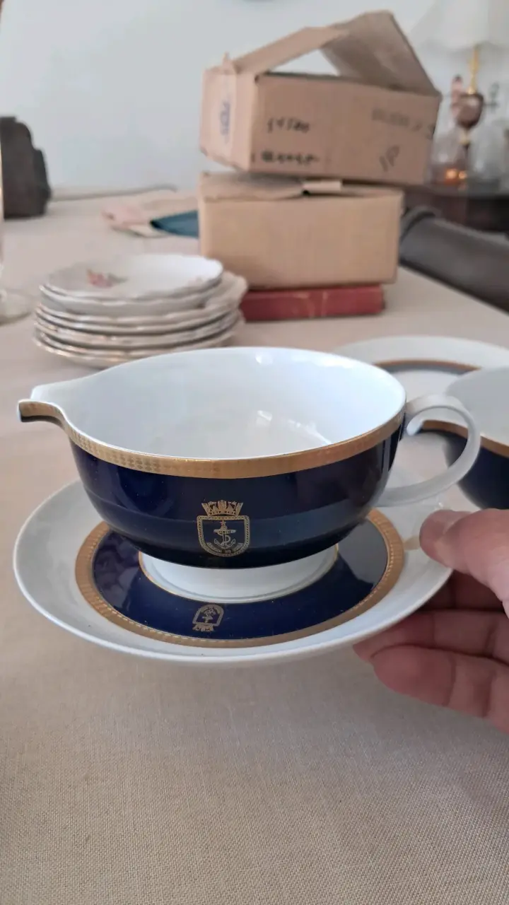 Fina salcera porcelana Florencia años 80 - 2