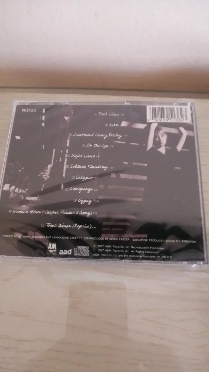 CD de música Suzanne Vega Solitude Standing nuevo - 2