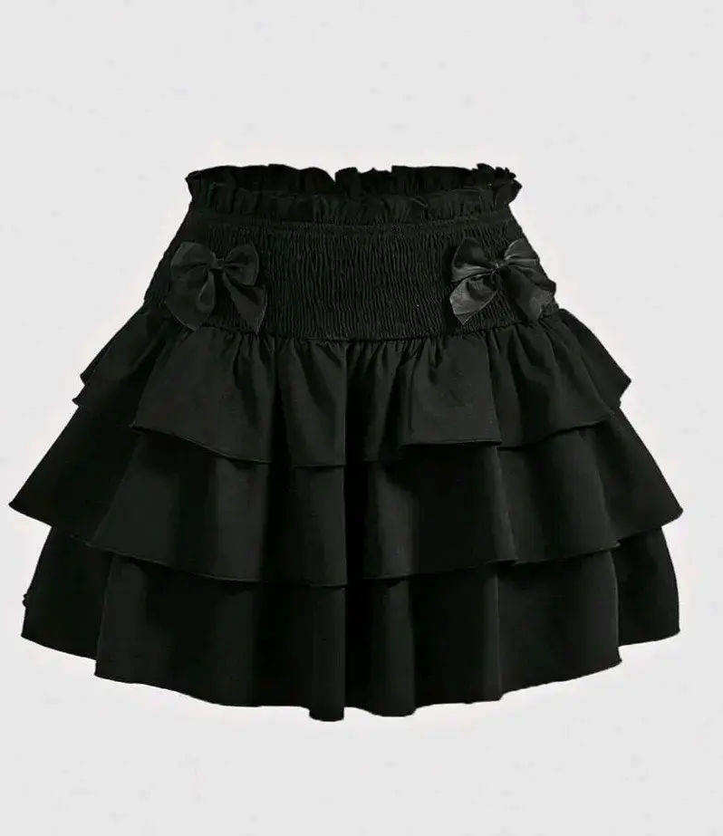 Conjunto de blusa y falda negra - 2