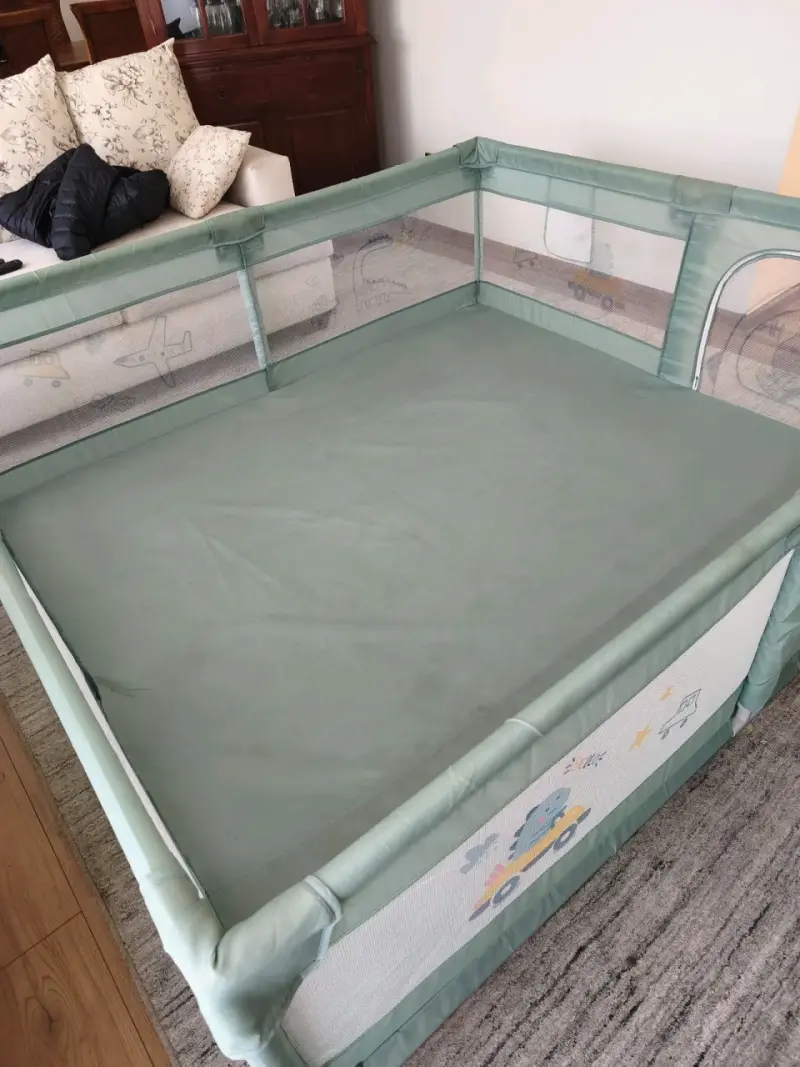 Corral de Juegos para Bebé Verde con Diseño de Dinosaurio - 6