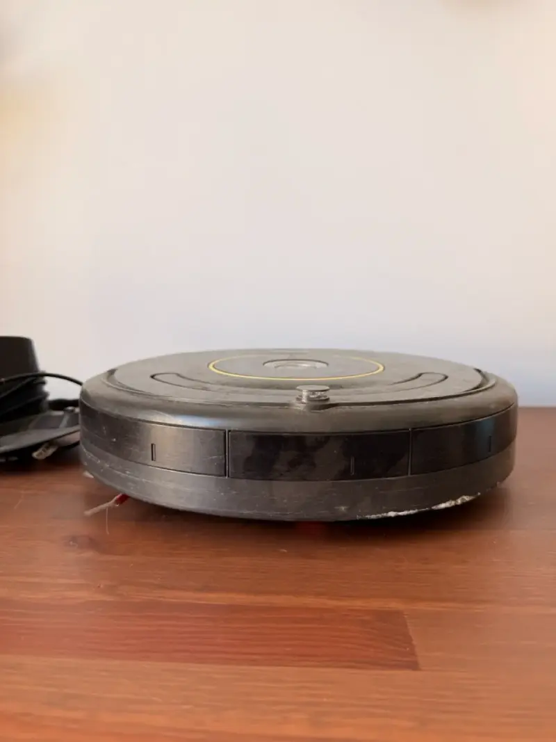 Aspiradora Robot iRobot Roomba con Base de Carga - 2