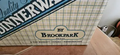 Juego de vajilla melamina para 8 personas Brookpark - miniatura 5