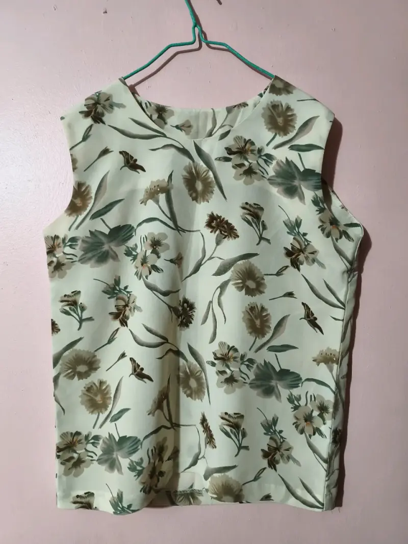 Conjunto de blusa y falda floral para mujer - 2