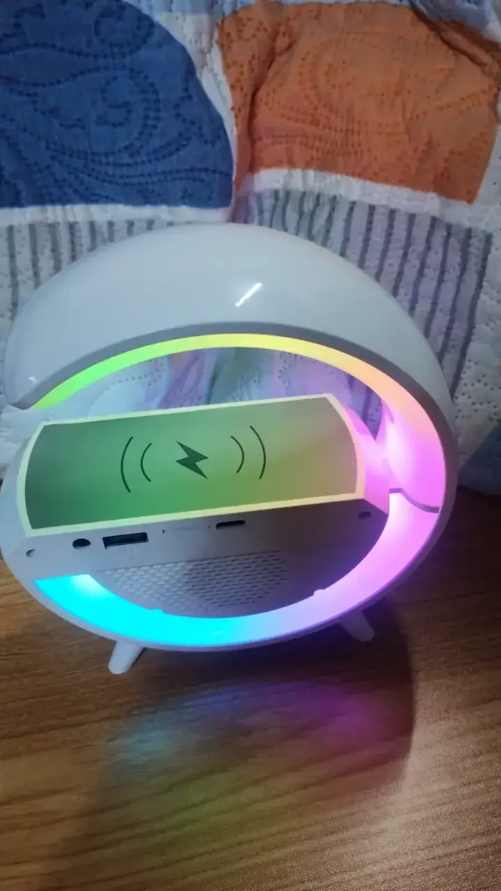 Altavoz LED con Cargador Inalámbrico y Reloj - 2