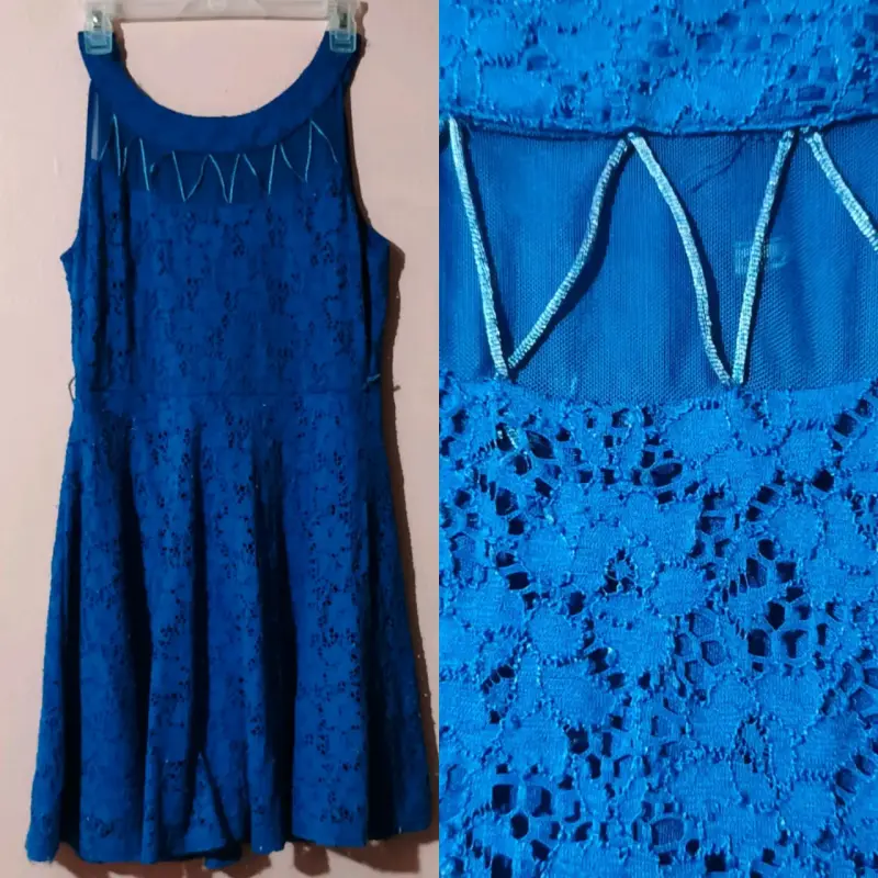Vestido azul de encaje para mujer - 1