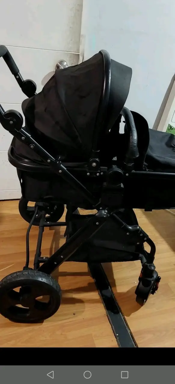 Coche de bebé Kidscool negro plegable - 5
