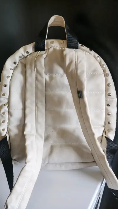 Mochila beige con tachas Bubba - miniatura 3