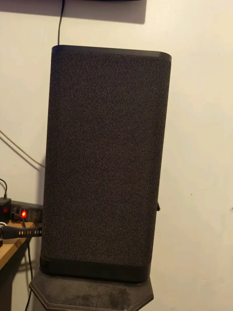 Parlante portátil Bluetooth UE megablast - 5