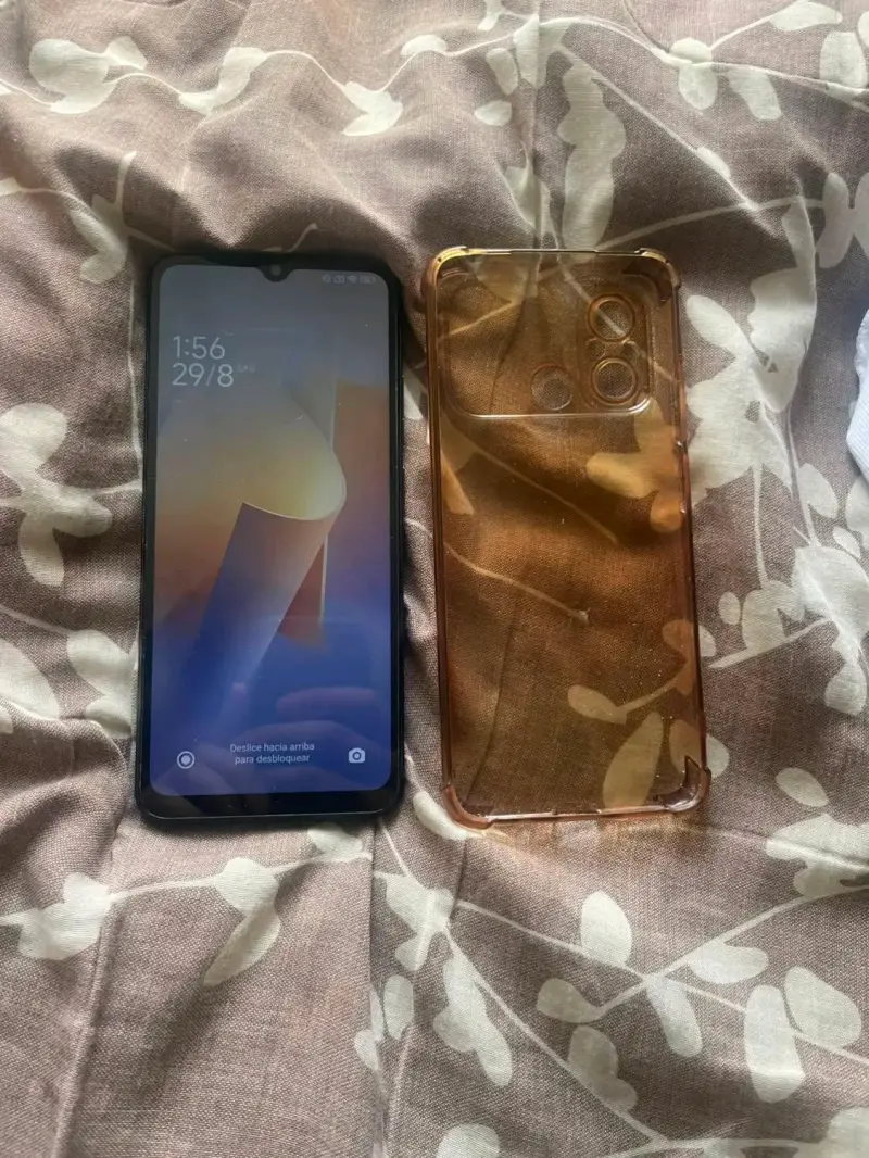 Redmi 12c 64 gb 3 ram con carcasa - 1