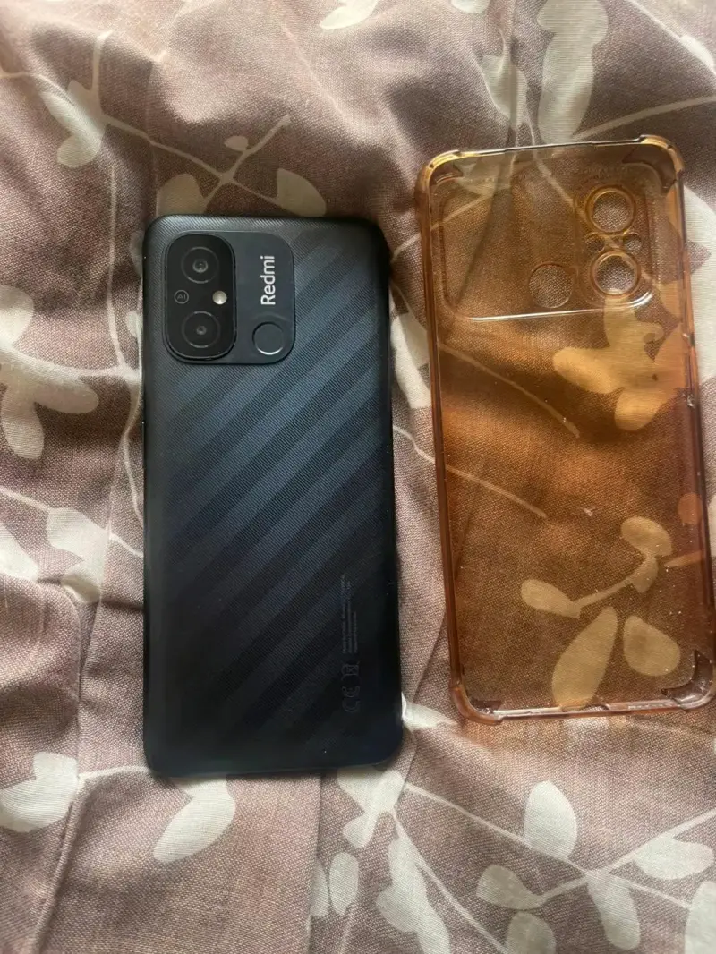 Redmi 12c 64 gb 3 ram con carcasa - 2