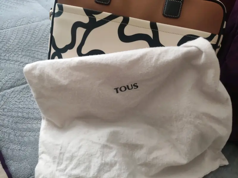 Bolso de mano Tous estampado moderno - 3