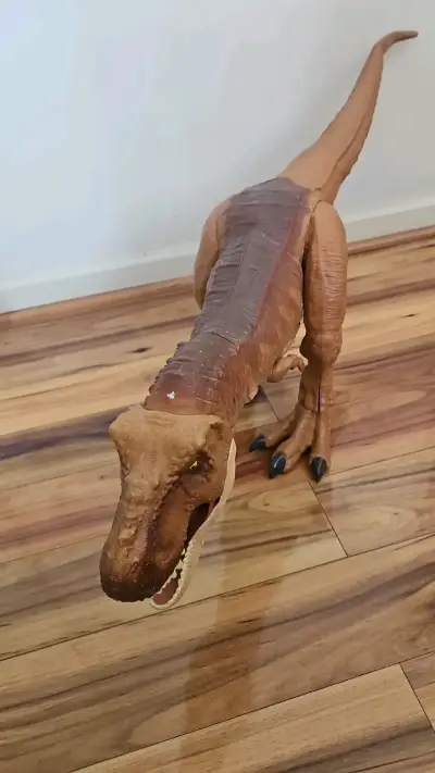 Figura de dinosaurio T-Rex de juguete grande - miniatura 3