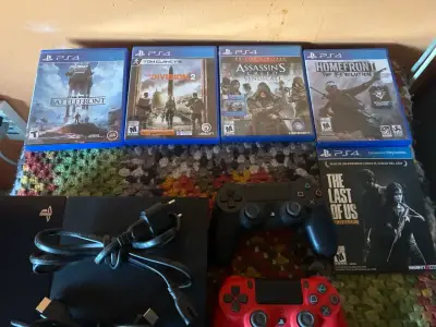 Consola Sony PS4 con juegos y controles - miniatura 2