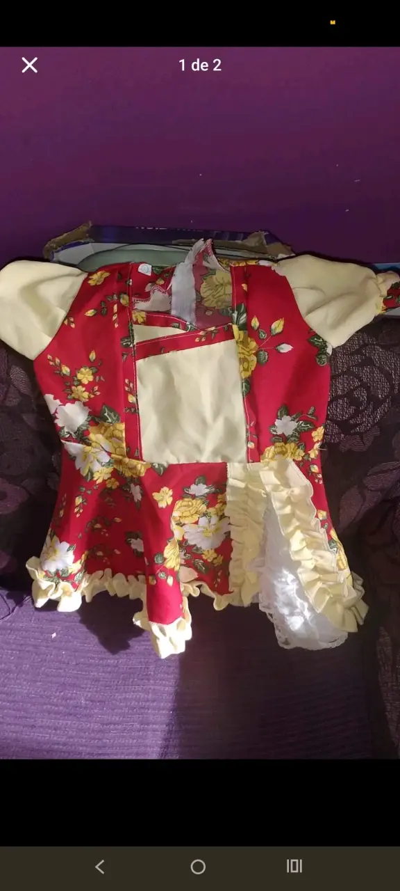 Vestido de Niña con Diseño Floral y Volantes - 1