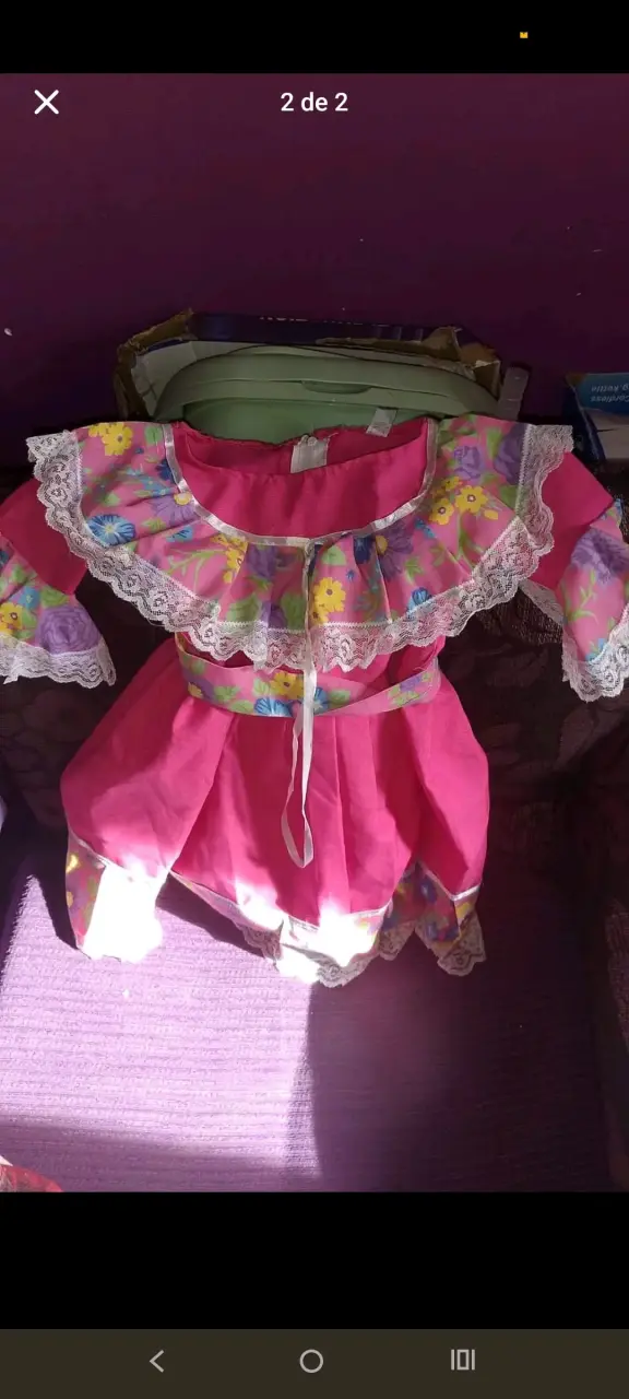 Vestido de Niña con Diseño Floral y Volantes - 2