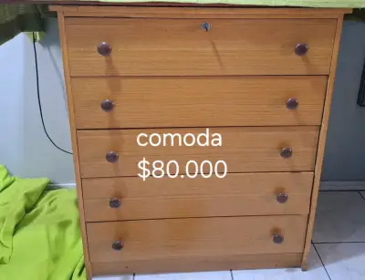 Tocador con cómoda de madera con espejo - miniatura 2