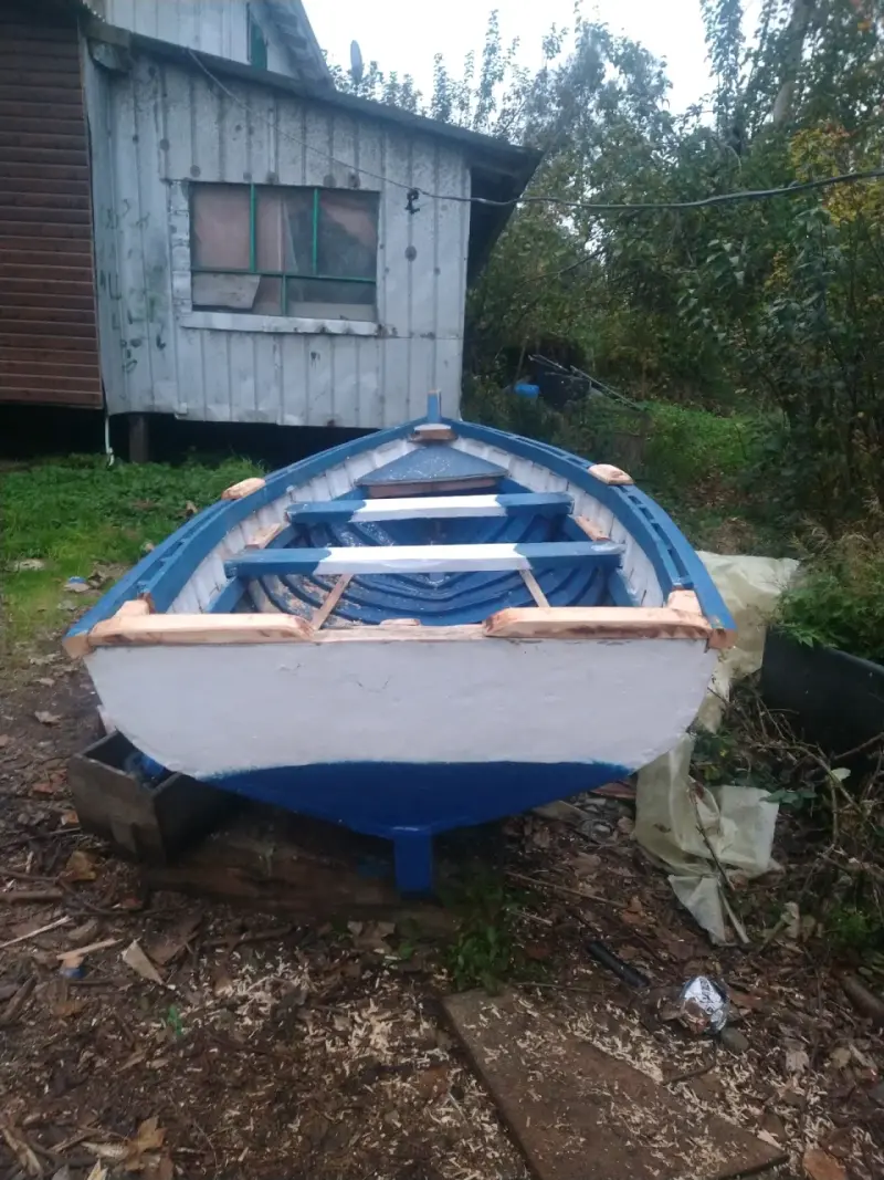 Bote a remo de madera ciprés - 2