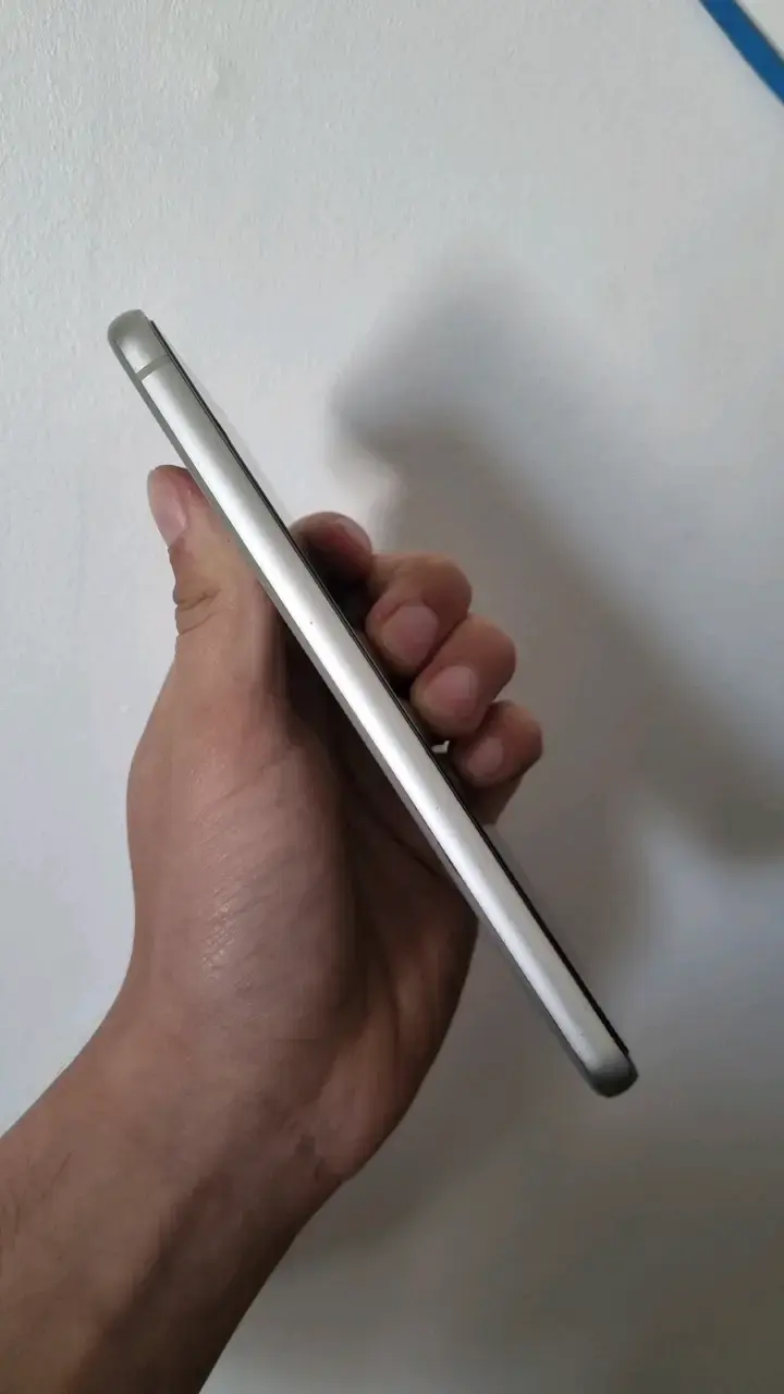 Smartphone Samsung Galaxy S21 en buen estado - 6