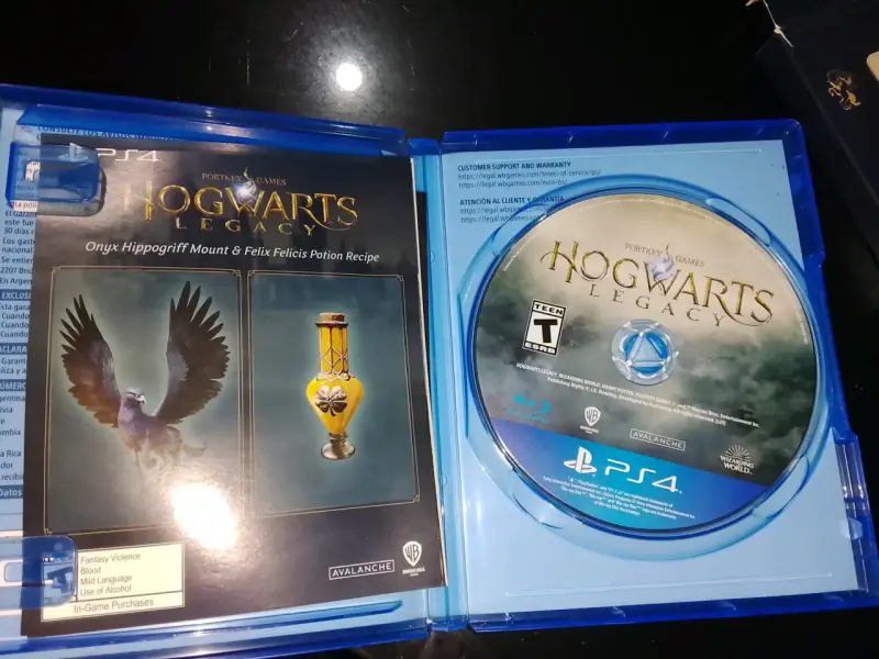 Juego PS4 Hogwarts Legacy en buen estado - 2