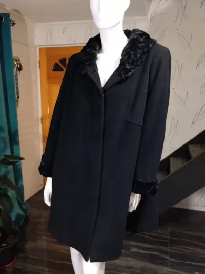 Abrigo Premium de Lana Virgen y Cachemira talla 46 - miniatura 1