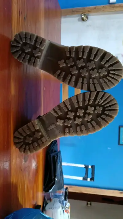 Botas de cuero marrón con suela gruesa - miniatura 3