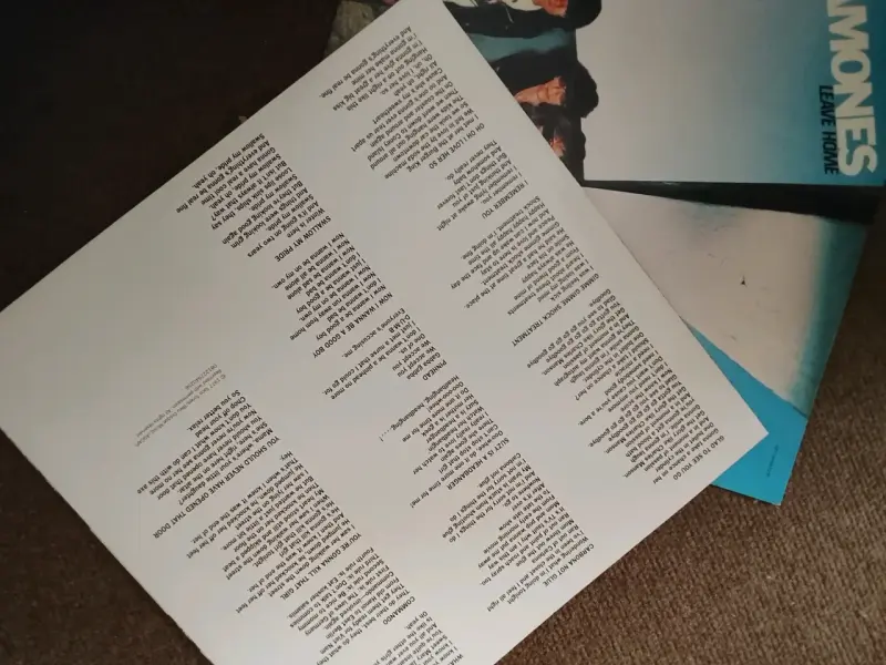 Vinilo Ramones Leave Home en buen estado - 3