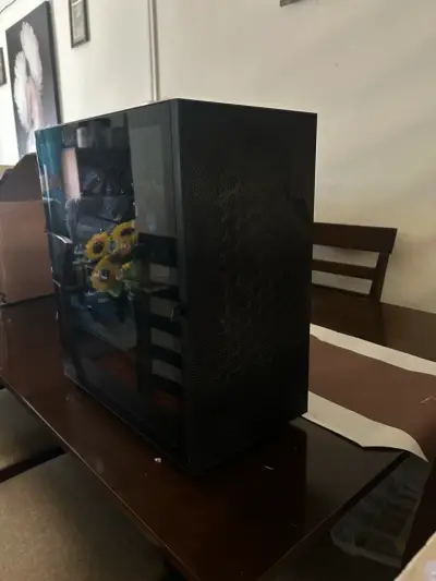 PC de escritorio gamer con monitor incluido - miniatura 5
