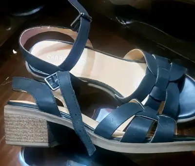 Sandalias de cuero negro con tacón Carrano - miniatura 1