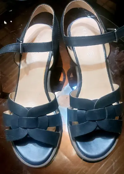 Sandalias de cuero negro con tacón Carrano - miniatura 2