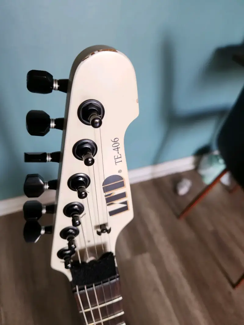 Guitarra eléctrica LTD TE-406 blanca - 3
