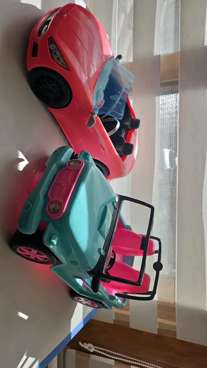 Set de autos de juguete convertibles para niños - 2
