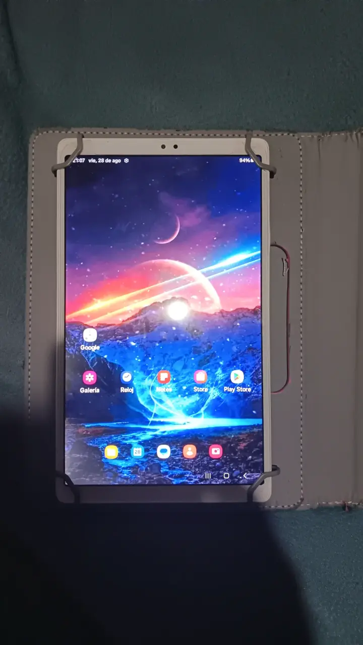 Tablet Samsung Galaxy Tab A7 Lite con funda - 5