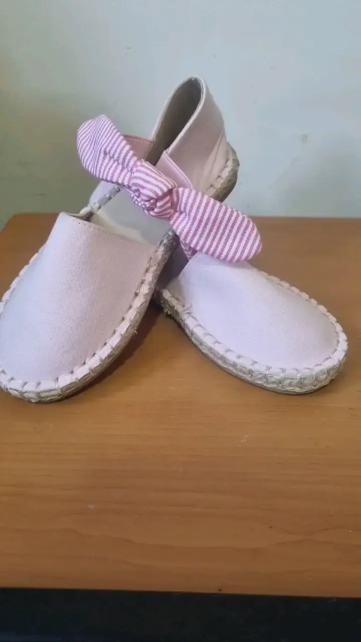Zapatos de niña con diseño de Minnie y Daisy - 5