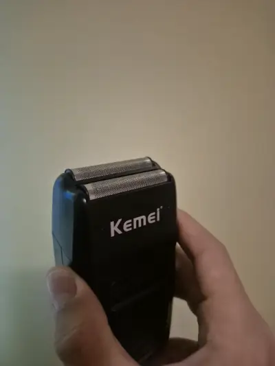 Afeitadora eléctrica Kemei KM-1102 - miniatura 4