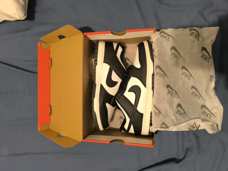 Zapatillas Nike Dunk Low Blanco y Negro - 2