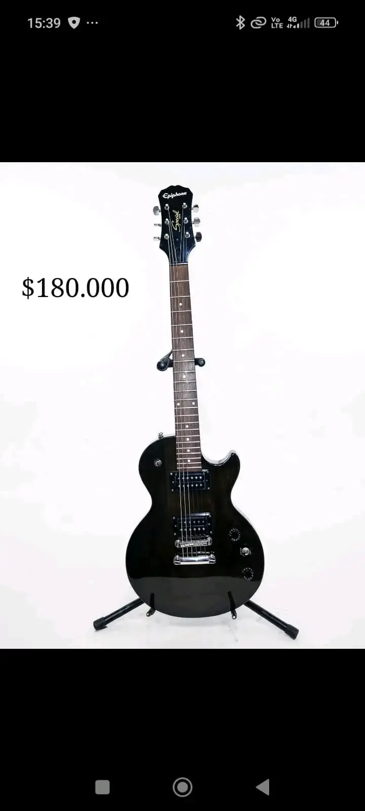 Guitarra eléctrica amarilla tipo Stratocaster - 3