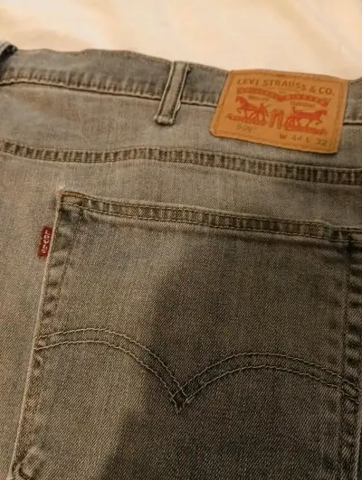Jeans Levi's 569 Hombre Talla 44us (54cl app) - miniatura 3