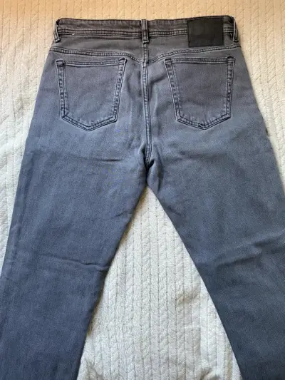 Jeans grises para hombre MANGO talla 44 - miniatura 3