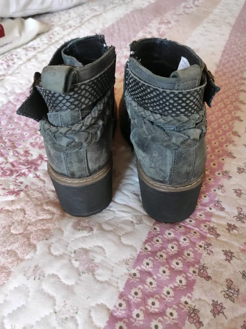 Botines de cuero gris con tacón grueso - 3
