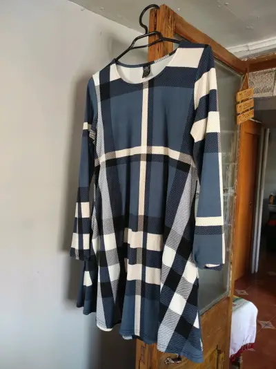 Vestido a cuadros azul y blanco de manga larga - miniatura 1