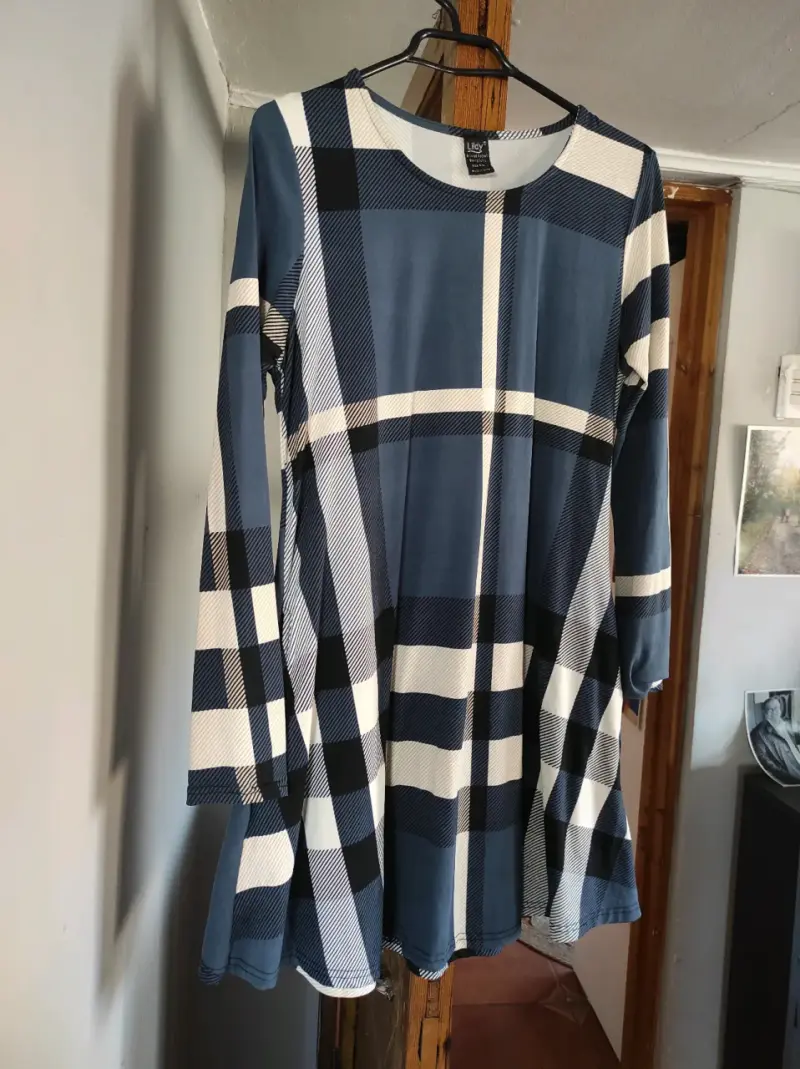 Vestido a cuadros azul y blanco de manga larga - 2