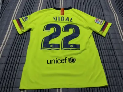 Camiseta FC Barcelona Nike Vidal 22 Amarilla - miniatura 3